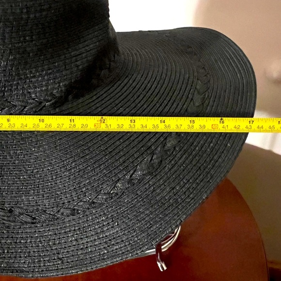 ECHO. Gorgeous Black Hat. Size S/M. NWOT